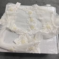 Vintage-Style Tulle Lace Wrap with Pearls – Handmade Bridal Cover-Up