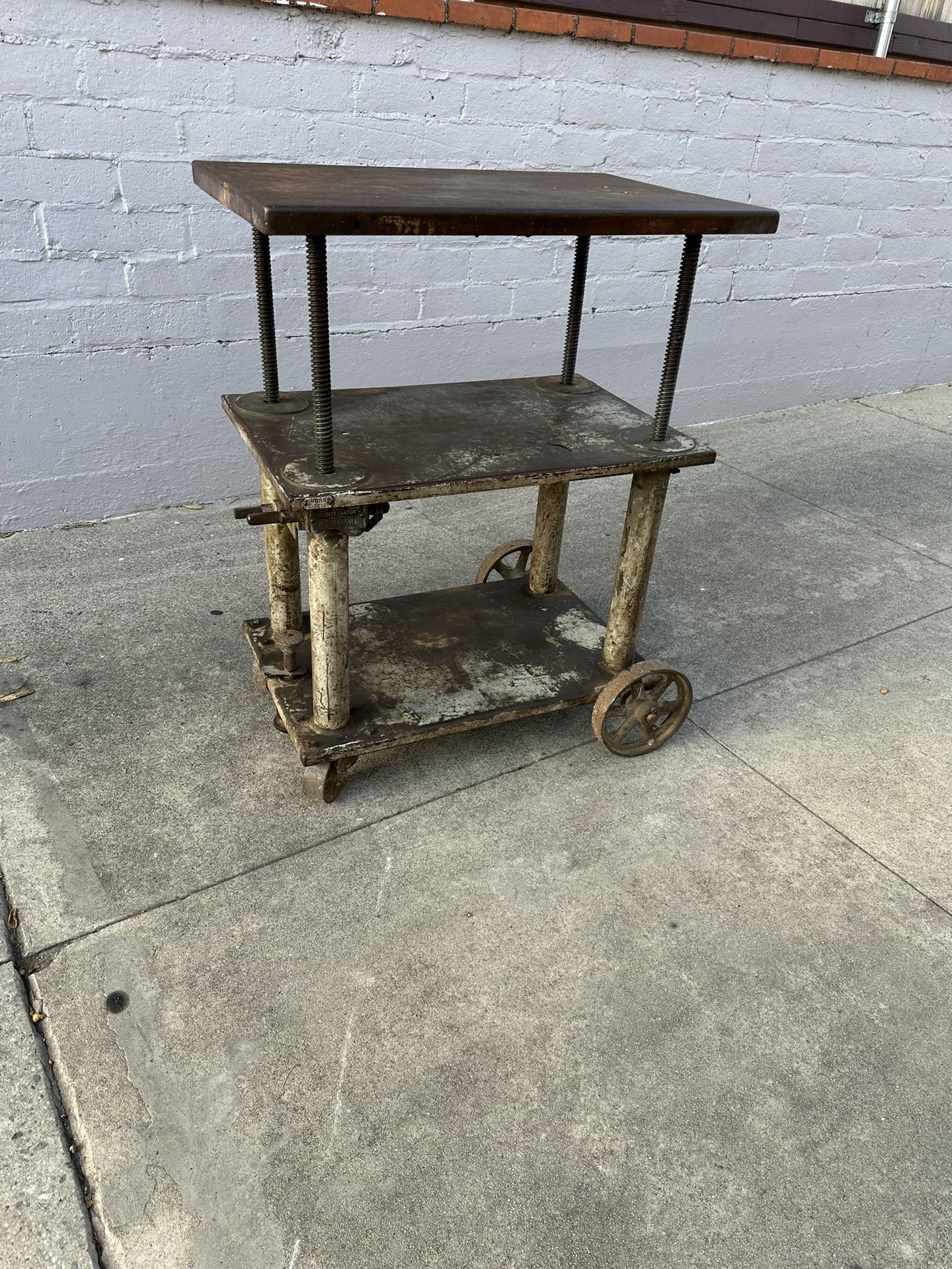 The Hamilton tool Co. Portelvator Adjustable Height Hand-Crank Cart industrial DIY Table project