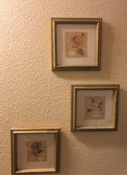 Wall pictures set of 3
