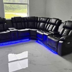 New sectional in box 📦 1600