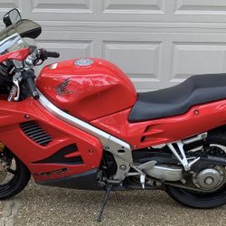 Honda VFR 750F