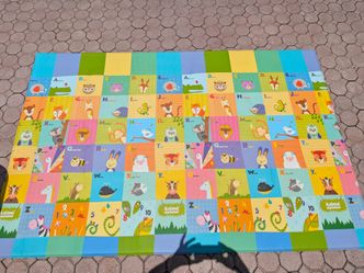 Kids play mat