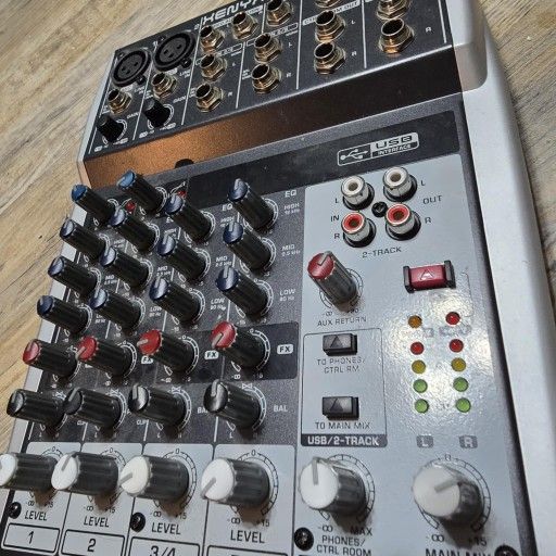 Behringer XENYX 802USB Audio Interface