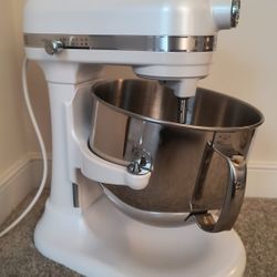KitchenAid 7 Quart Standing Mixer