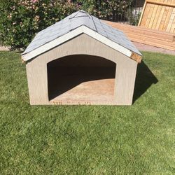 Outside Dog/pet House 