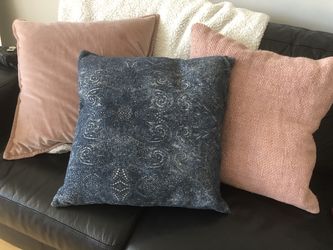 Blue and mint color pillows