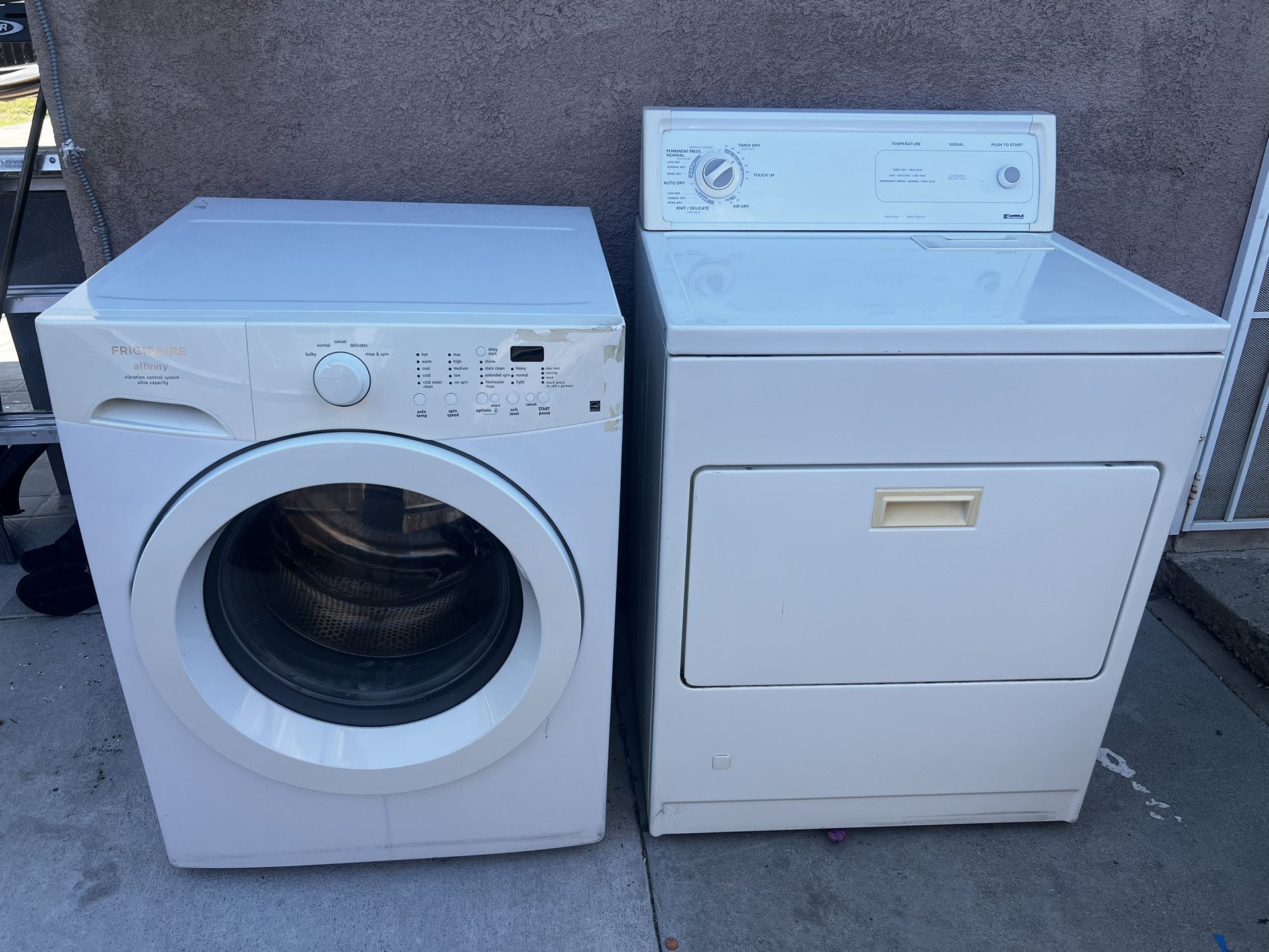 White Washer and Dryer
