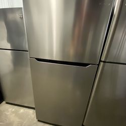 Insignia Refrigerator