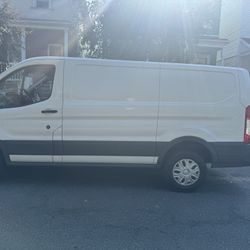 2017 Ford Transit-250
