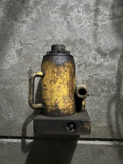 Vintage Heavy Duty Hydraulic Bottle Jack – 20 Ton – Needs Fluid
