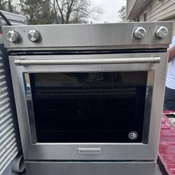 Kitchen Aid downdraft Stove 