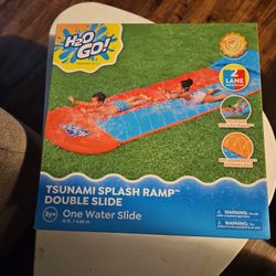 Double Slide Splash Ramp