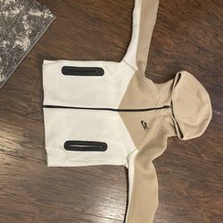 Nike Tech Fleece For Boys Youth Medium 