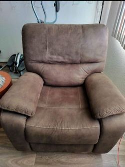 Barcalounger Fabric Swivel  Glider Recliner in great MINT condition