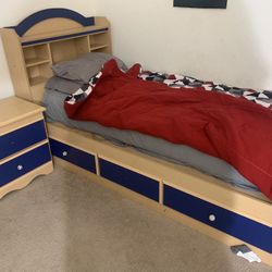 Wood Bedframe. ( If you would only want one of the items message me) 