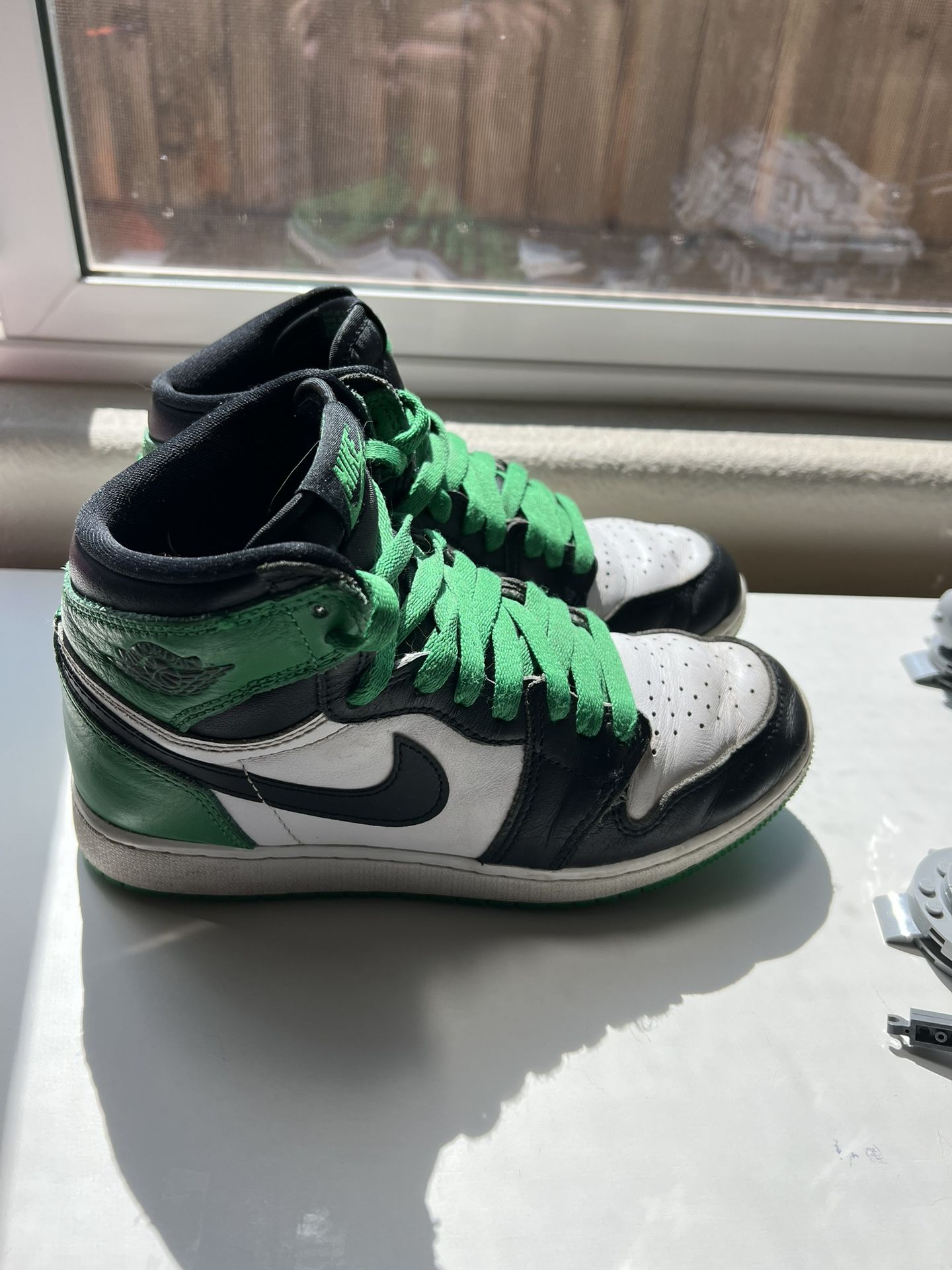 Air Jordan 1 Retro High OG Size 4Y
