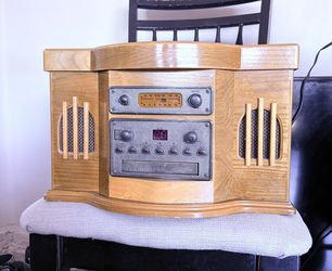 Spirit of St. Louis Deco All in One Record Turntable/CD Player/Tape Player