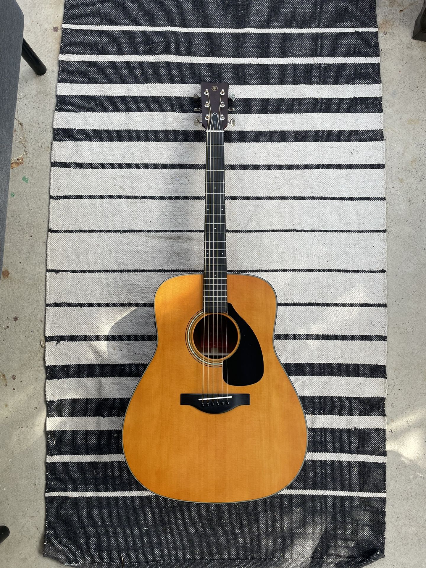 Yamaha FGX3 Red Label Acoustic Guitar