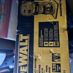 Dewalt 1/4 In 1.25 Hp Variable Speed Fixed Router