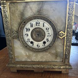 Antique Aesthetic Shelf Clock 