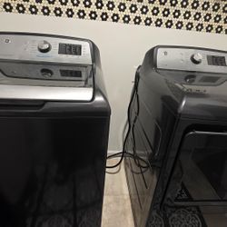 GE WASHER AND DRYER SET - Dark Gray 
