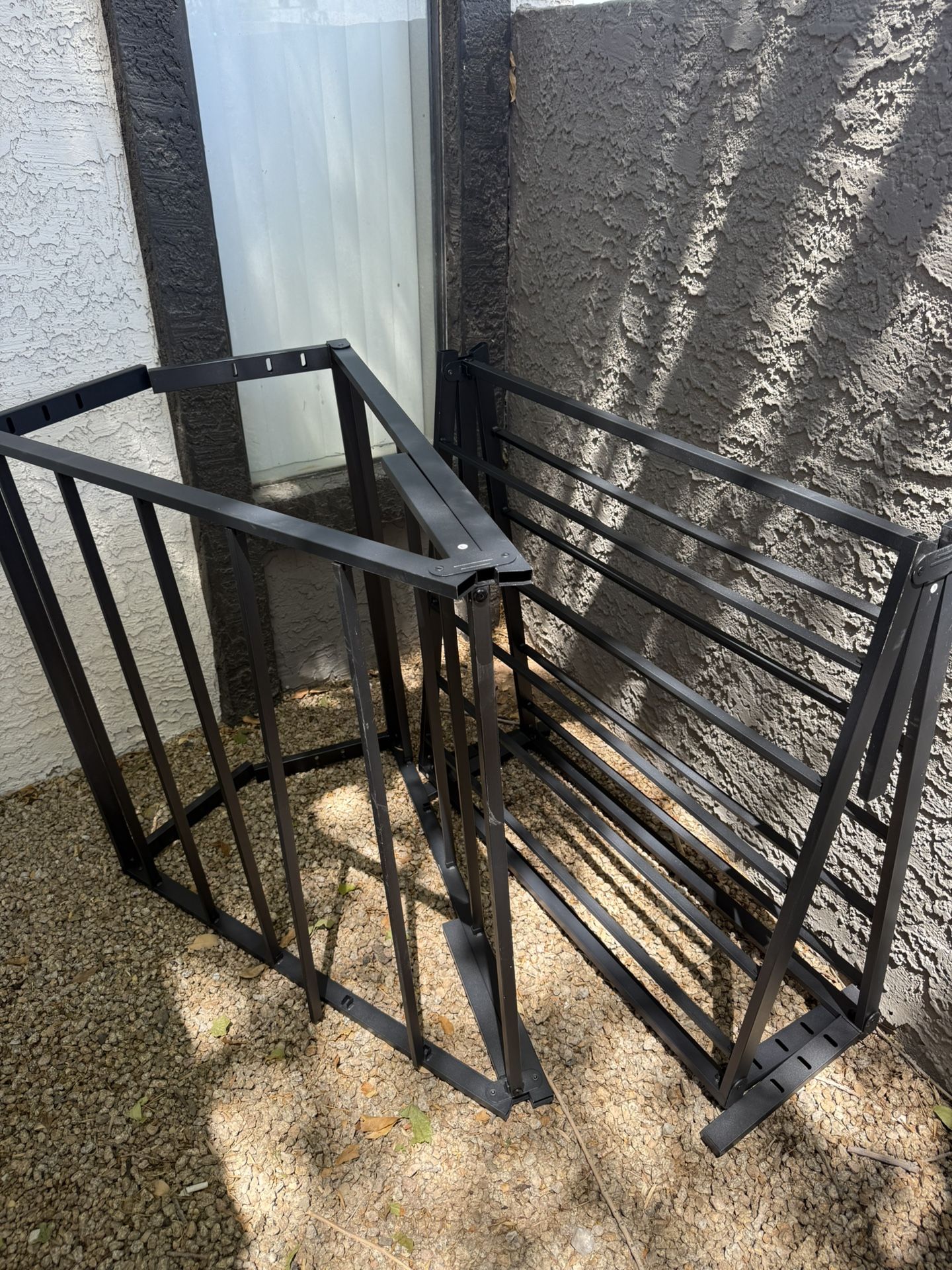 Two Twin Size Bed 