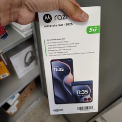 Razr 2025