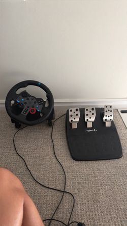 Logitech G29 Racing Wheel and Pedals