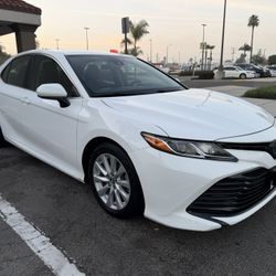 2018 Toyota Camry LE