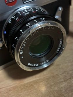Carl Zeiss C Biogon T* 35/2.8 ZM Lens