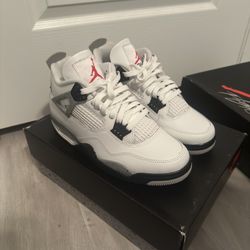Jordan 4 White Cement