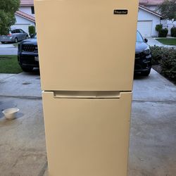 Magic Chef Fridge And Freezer