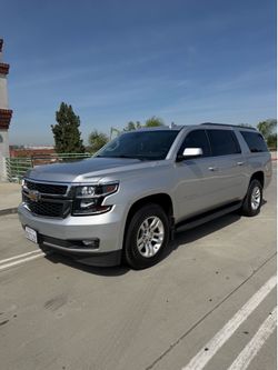 2017 Chevrolet suburban LT