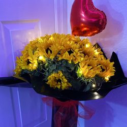 30 Sunflowers Bouquet For Valentines Day