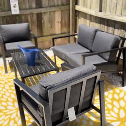 PATIO FURNITURE SET