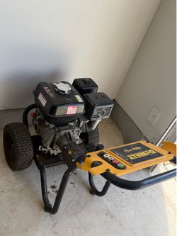 Power washer doesn’t come with the power washer gun and has a slight leak but is fixable motor works perfect tho