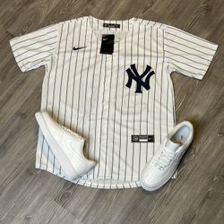 Yankees Jersey And AF1 Size 11 