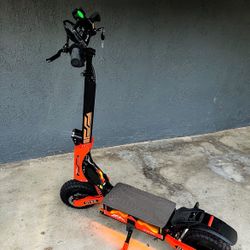 GT08 DUAL MOTOR ELECTRIC SCOOTER
