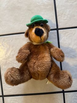 1980 Mighty Star Yogi Bear Stuffed Animal Plush Toy