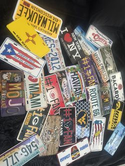 Vintage Souvenir Metal License Plates – Lot of 24 (Collectible / Wall Decor)
