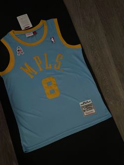 Los Angeles Lakers #8