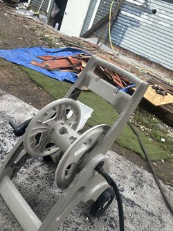 Suncast Hosemobile Hose Reel Cart, Gray