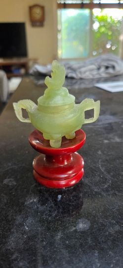 Estate sales small Jade incense burner