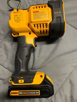 Dewalt 20 volt flashlight White and Red light with battery