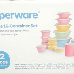Brand New 32 Piece Heritage Pastel Tupperware Set-16 containers with matching lids