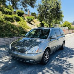 2012 KIA Sedona