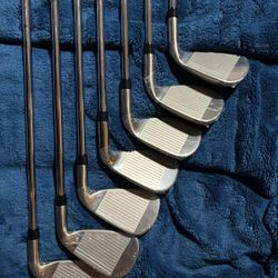 Callaway Mavrik Irons (left hand)