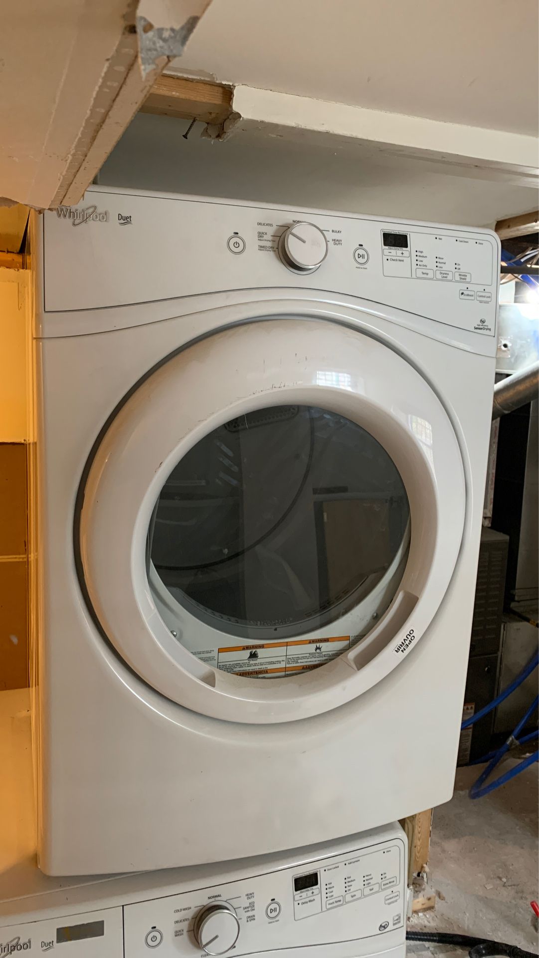 New barely used washer/dryer in great condition