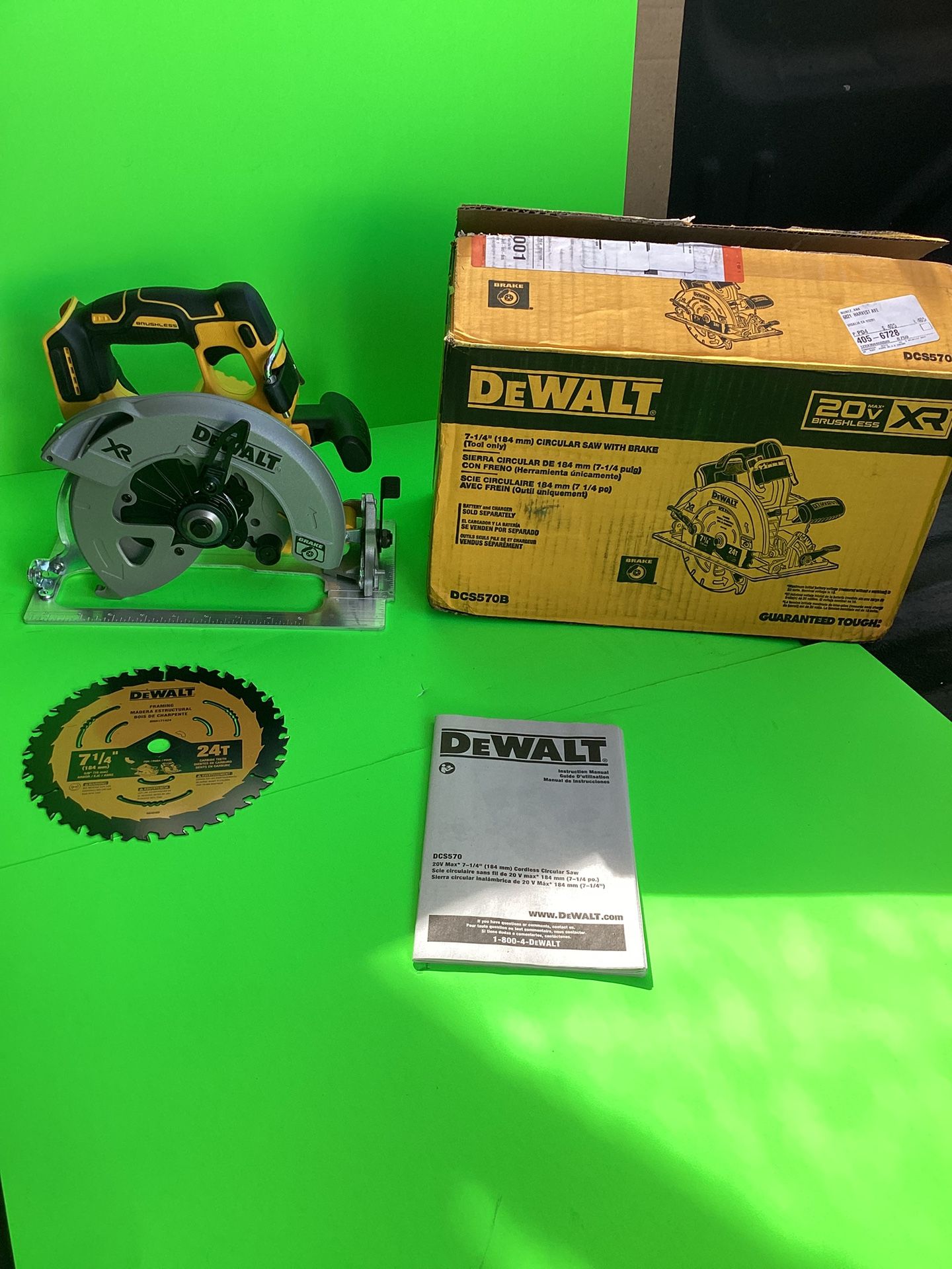 DEWALT 20V MAX XR CORDLESS BRUSHLESS 7-1/4-IN CIRCULAR SAW ( TOOL ONLY )