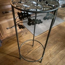 WROUGHT IRON STAND